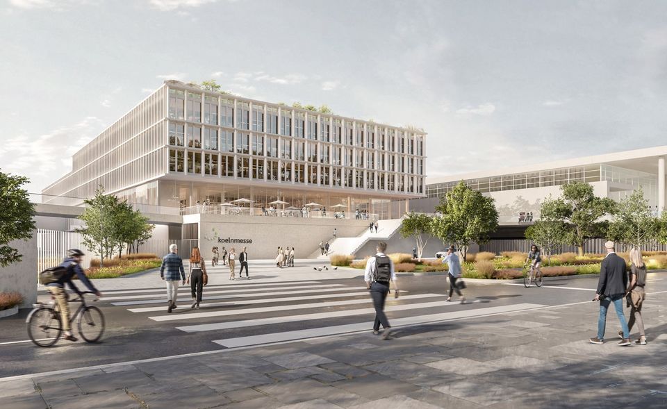 Visualisierung eines modernen Messe- und Bürogebäudes mit klarer Fassadengliederung, großzügigem Vorplatz und einladender Eingangssituation, die eine offene städtebauliche Adresse und barrierefreie Wegeführung zeigt.