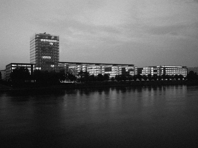 Allianz Kai