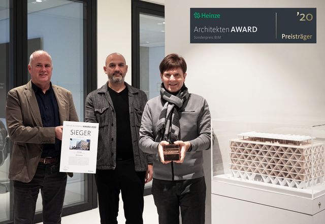 Online Preisverleihung des BIM Awards mit den Gewinnern. v.l.n.r.: Carsten Boell (Geschäftsführer INTERBODEN Innovative Gewerbewelten), Antonino Vultaggio (Partner HPP Architekten), Gerhard G. Feldmeyer (Geschäftsführender Gesellschafter HPP Architekten) 