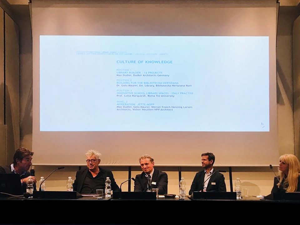 Podiumsdiskussion "Culture of knowledge": Volker Weuthen, HPP Architekten mi Max Dudler, Dr. Golo Maurer, Bibliotheca Herziana, Werner Frosch, Henning Larssen Architekten, und Jette Hopp, Snohetta