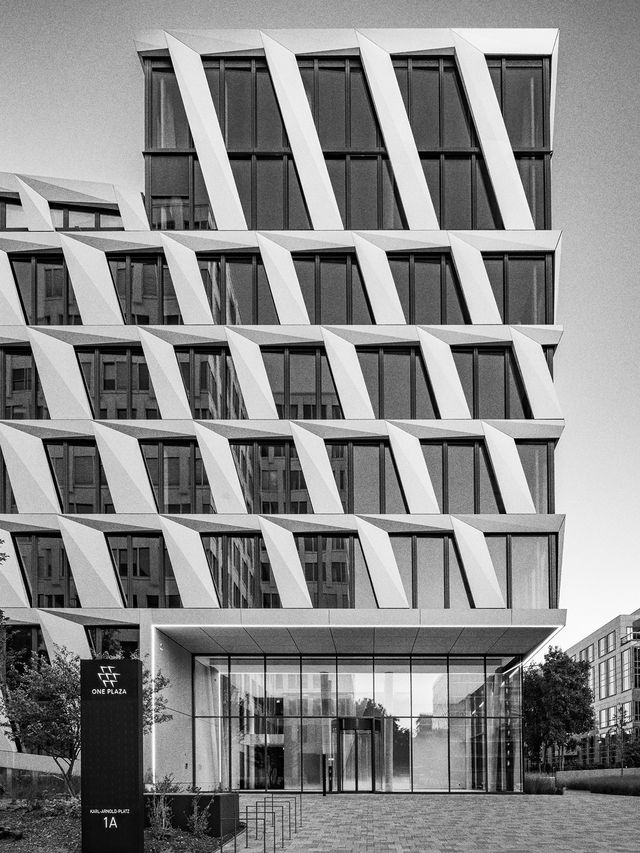 ONE PLAZA