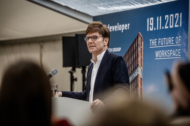 HPP Senior Partner Gerhard G. Feldmeyer beim Richtfest des Projektes Eclipse in Düsseldorf, Quelle: die developer, Copyright: Andreas Endermann